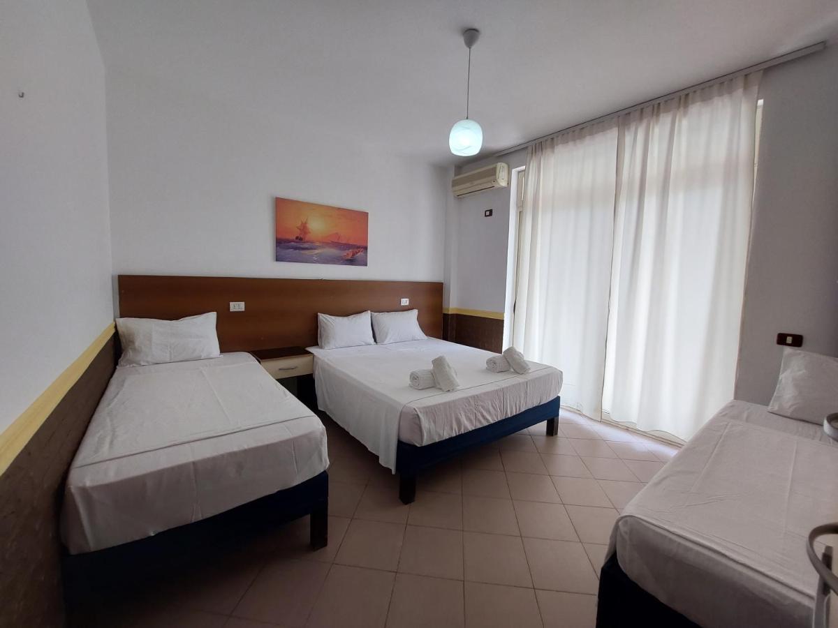 Hotel Nacional Durrës Eksteriør billede