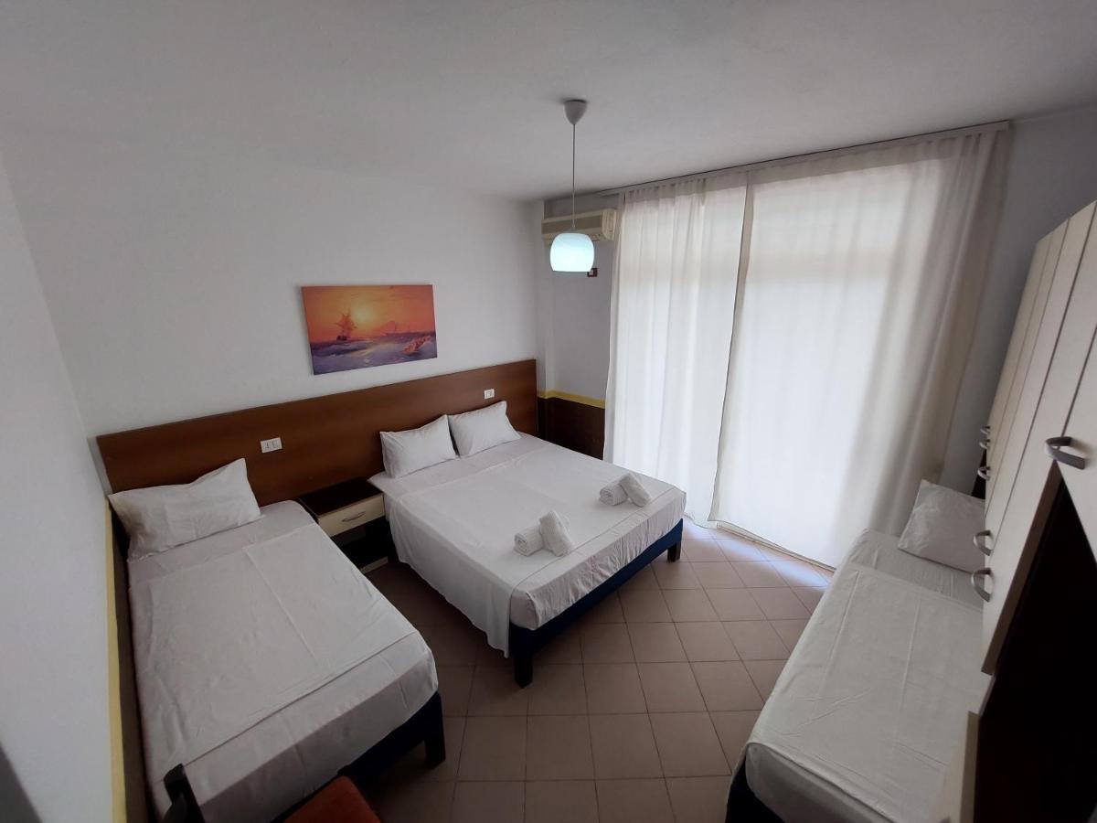 Hotel Nacional Durrës Eksteriør billede