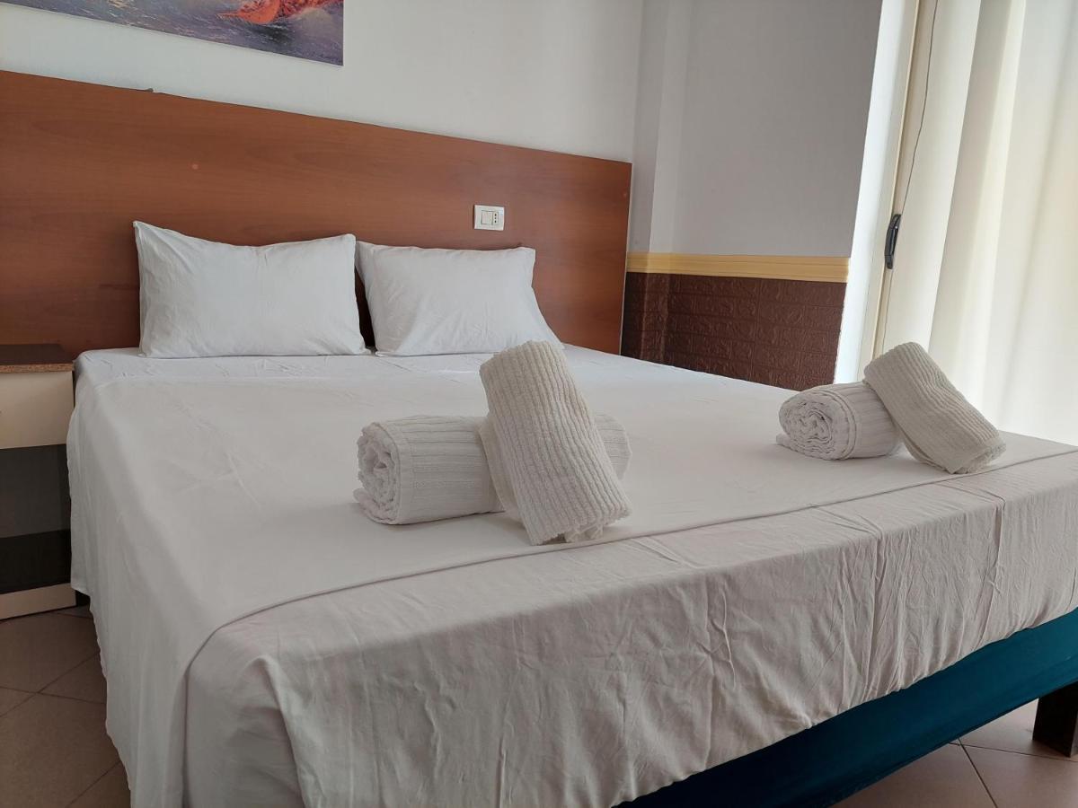 Hotel Nacional Durrës Eksteriør billede