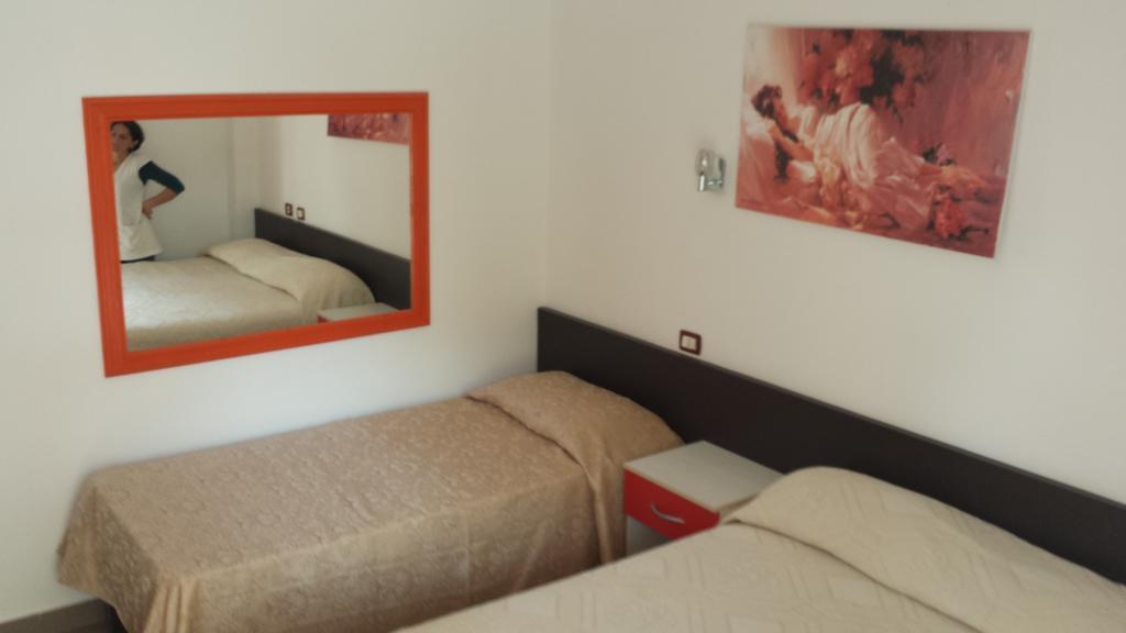 Hotel Nacional Durrës Eksteriør billede